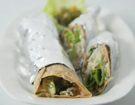 पीच सालसा बुरीतो