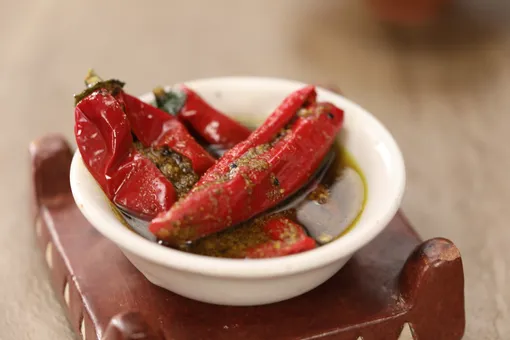 Bharwan Laal Mirch Ka Achaar