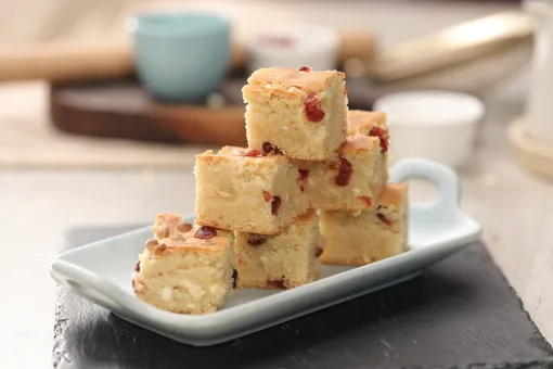 Eggless Blondies