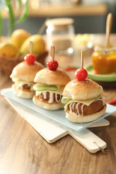 Sweet Potato Sliders with Mango chilli sauce