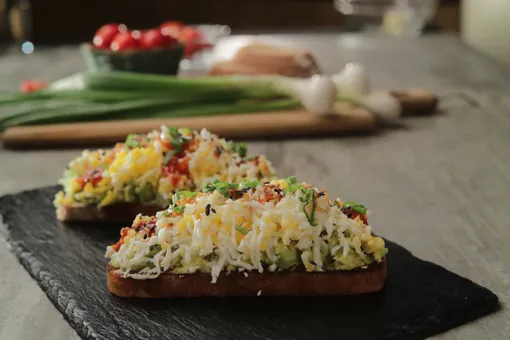 Creamy Avocado Egg Toast