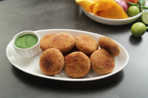 Aloo Chicken Cutlet