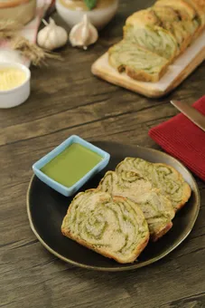 Pesto Bread