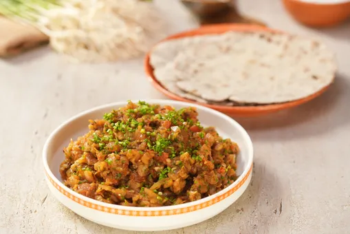 Hare Lehsun Aur Baingan Ka Bharta