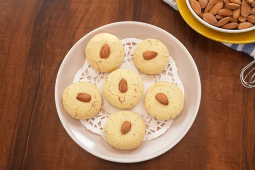 Badam Nankhatai