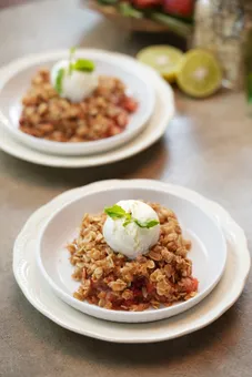 Strawberry Oats Strawberry Oats Crumble