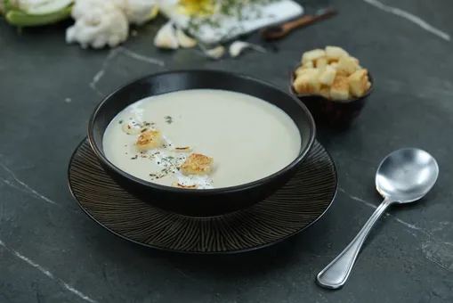 Cauliflower And Cashew Soup
