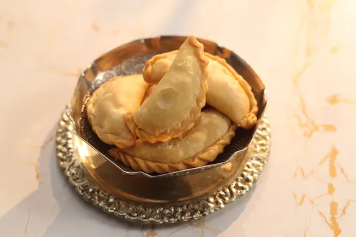 Mawa Gujiya