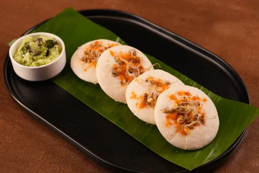 Moong Rava Idli