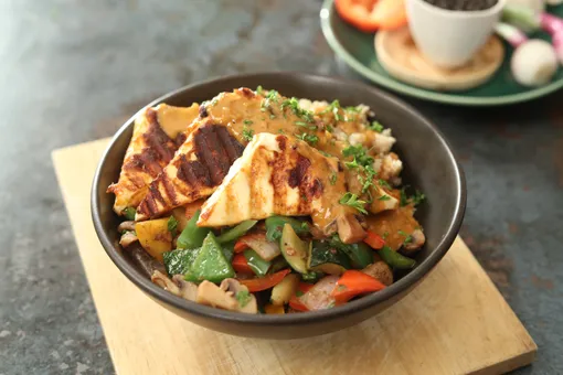 Sriracha Paneer Millet Bowl