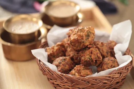 Spring Onion Bonda