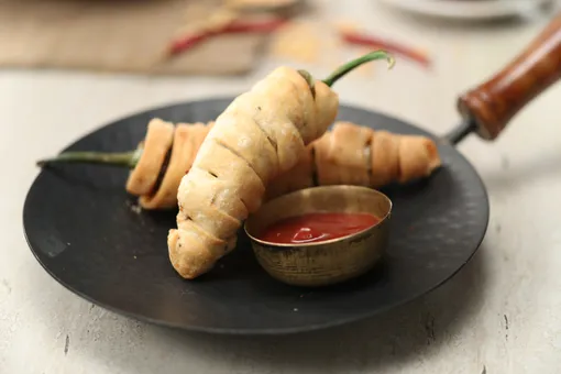 Patti Mirchi Vada
