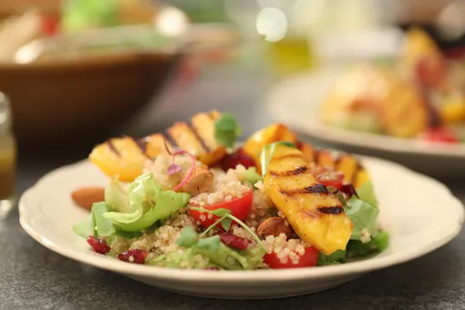 Grilled Peach Salad