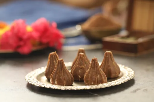 Oats Jaggery Modak