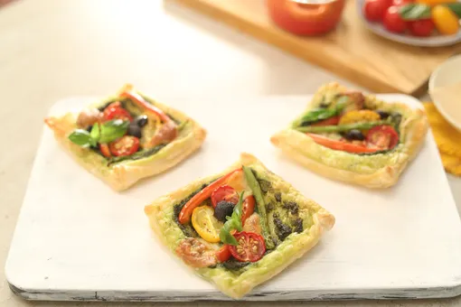 Tomato And Pepper Tart