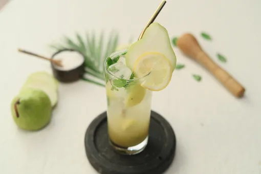 Pear Mojito