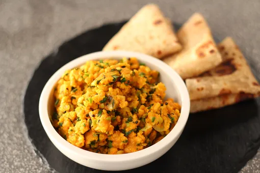 Hare Pyaaz ki Sabzi