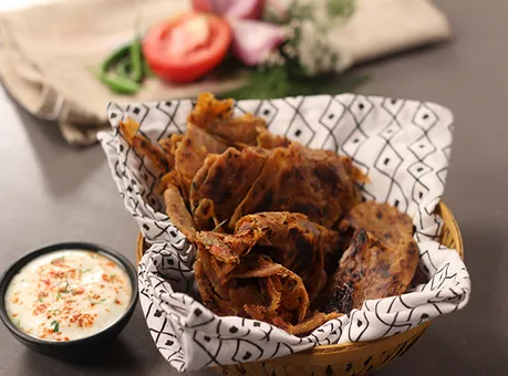 Tamatar Pyaaz ka Parantha