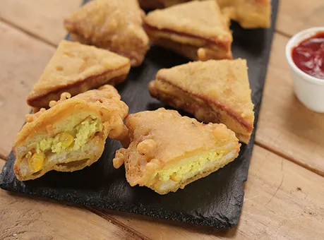 Paneer Corn Bread Pakoda