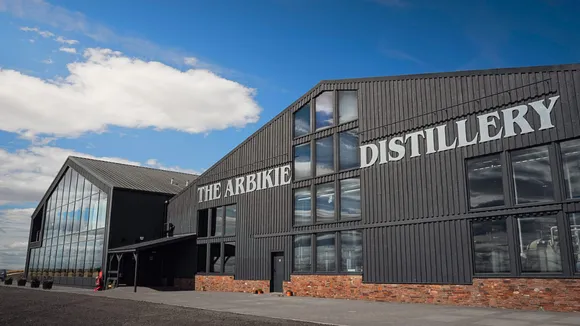 Arbikie with varsities to turn whisky waste into packaging
