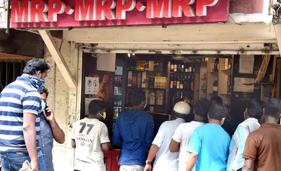 Karnataka proposes to increase number of liquor outlets