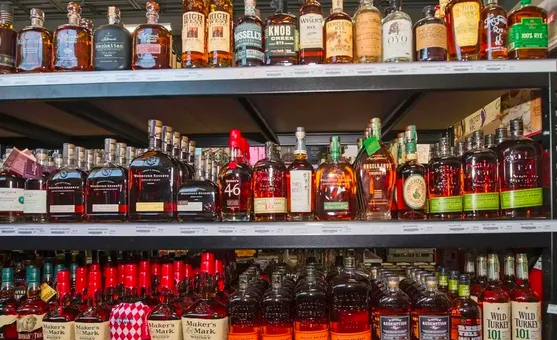 Chandigarh starts 8th round of liquor vends' auction