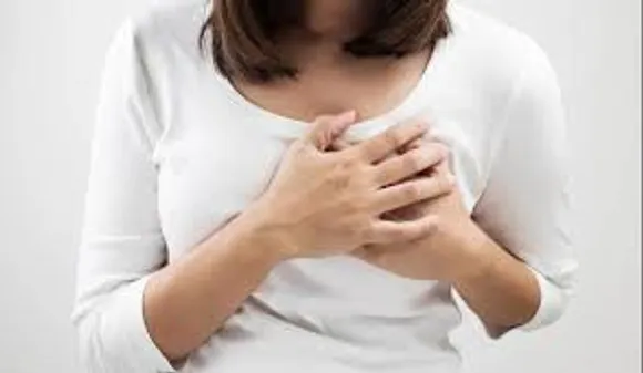 Breast Cancer Symptoms: पढ़िए ब्रेस्ट कैंसर के संभावित लक्षण