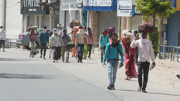 Labour Day : An ode to migrant workers & their life in pictures