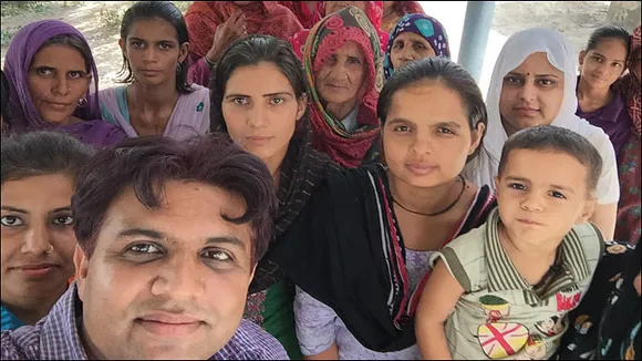 'Selfie With Daughter'