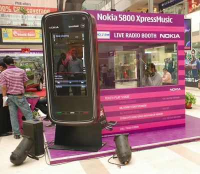 LIVE Radio Booth