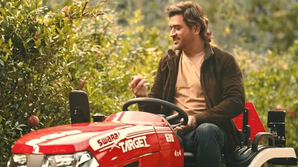 Dhoni visits a friend's farm in Swaraj Tractors' latest campaign