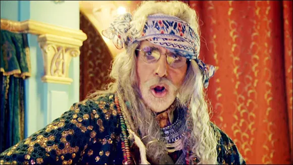 When Amitabh Bachchan turned 'Rapper Thakur' for Tata Sky's #FamilyJingalala
