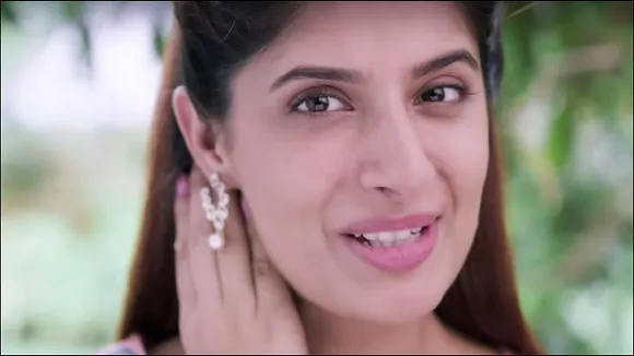 Ilovediamonds.com gets women to talk about their 'first time'