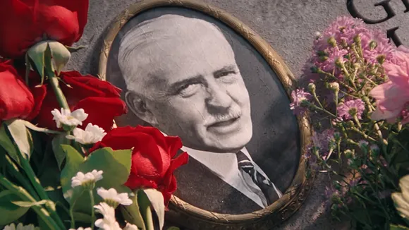 Men deserve to receive flowers too says DoorDash in Valentine's Day ad