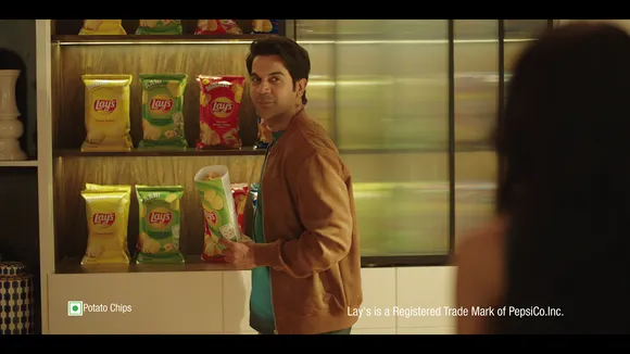 Rajkummar Rao emphasizes on avoiding last-minute snacking emergencies by stocking up Lay’s