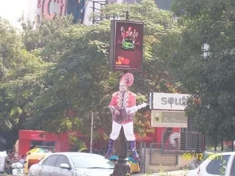 Pole kiosk