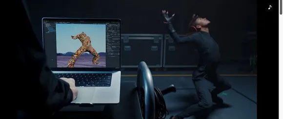 Apple goes literal with new ad - demonstrating the features of the latest MacBook Pro