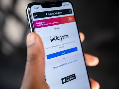 Mark Zuckerberg urged to ditch Instagram for kids plan 