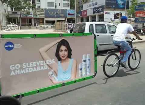 On Road Branding