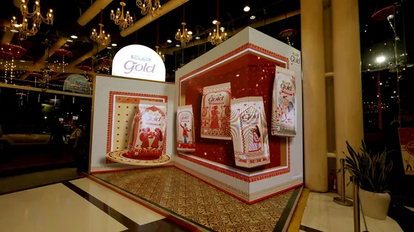 Tata Tea Gold unveils Banglar Noksha Pujo festive packs through 3D Anamorphic Display