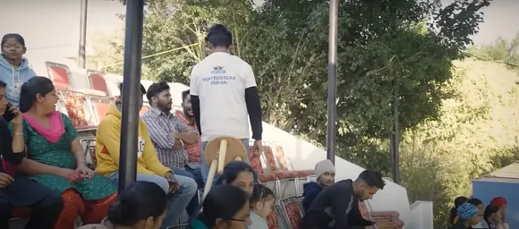 Fevicol unveils a quirky campaign by deploying human OOH 