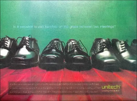 Is it possible to walk barefoot on the grass between two meetings?