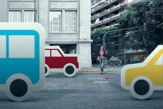 Don't text and walk, 1