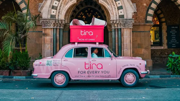 Wrap2Earn transforms two vintage Ambassador cars to announce the launch of Tira’s Vama new store