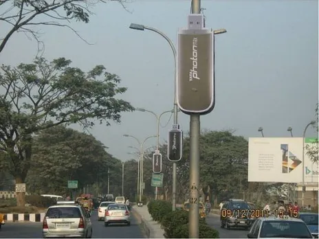 Pole kiosk