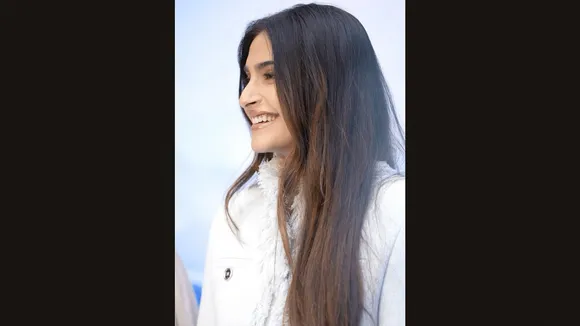 #400%Hydration ft. Sonam Kapoor