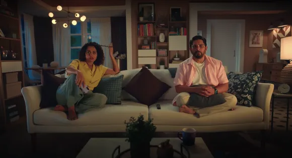Arshad Warsi checks out ACKO’s App in the company’s new brand campaign