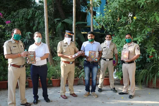 Mumbai Police get 6,000 healthy nutrient-rich Munchilicious Granola packs