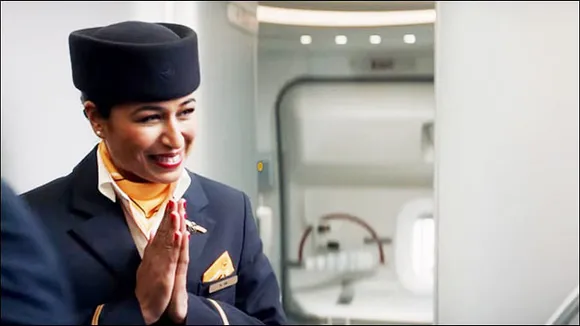 Lufthansa rides on cricket fever in new spot
