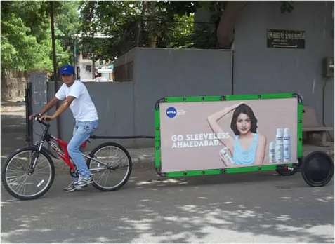 On Road Branding